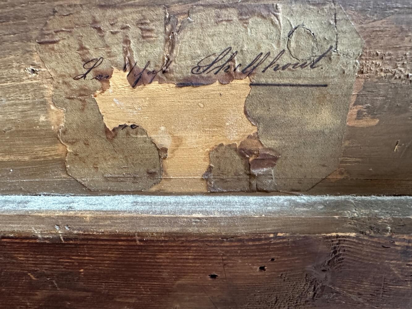 Holzrahmen, Gemälderückseite, Handschrift, Papierreste, Gebrauchsspuren