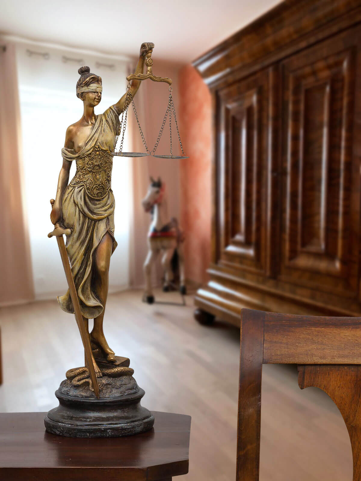 Skulptur Justitia Göttin der Gerechtigkeit Figur im Antik-Stil - 53cm