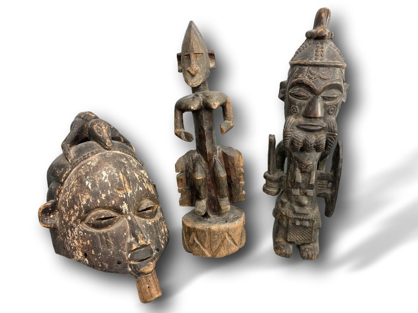 Holzskulptur, Tribalmaske, Gehtige Figur, ethnische Kunst, handgefertigte Statue