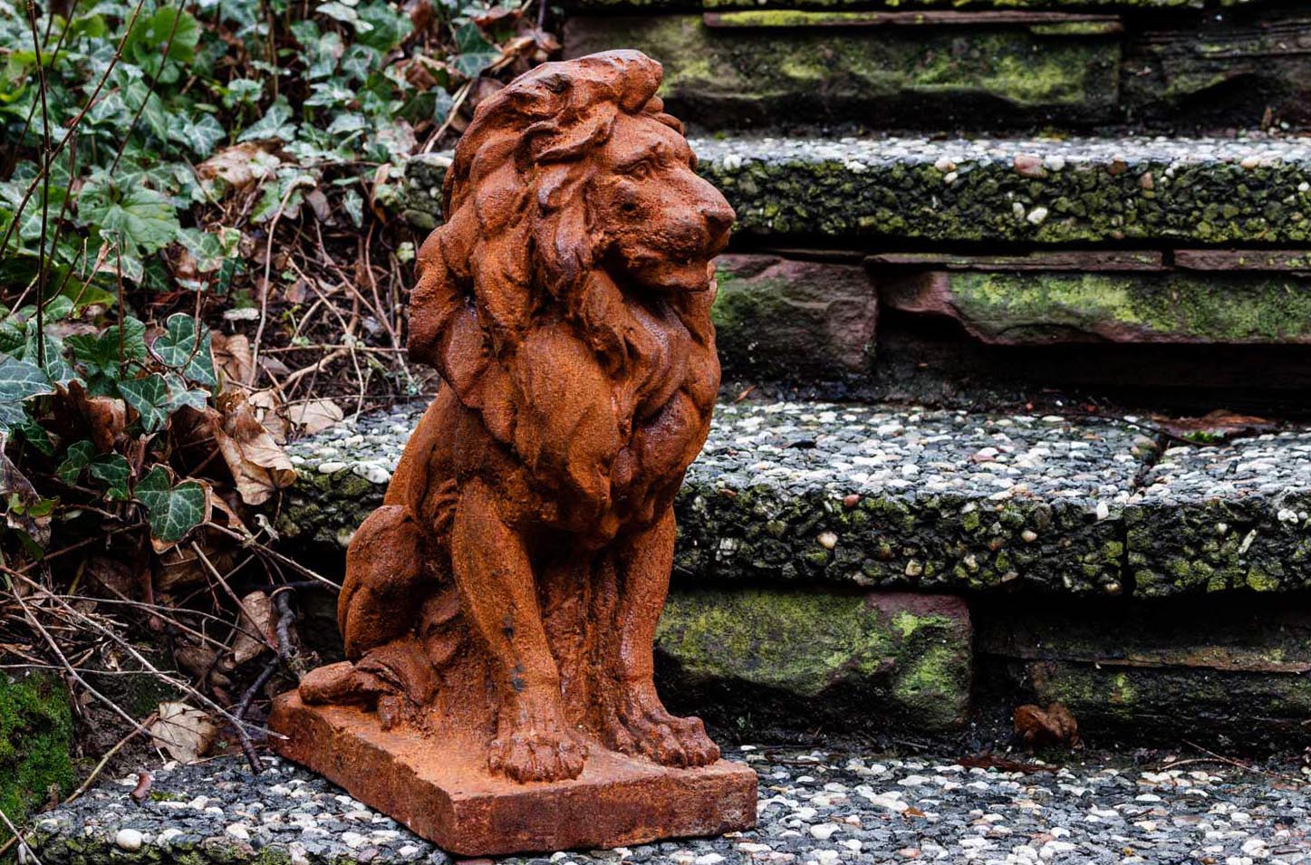 Gartenskulptur Löwe links Figur Eisen Garten Rost Eisenfigur Skulptur Antik-Stil