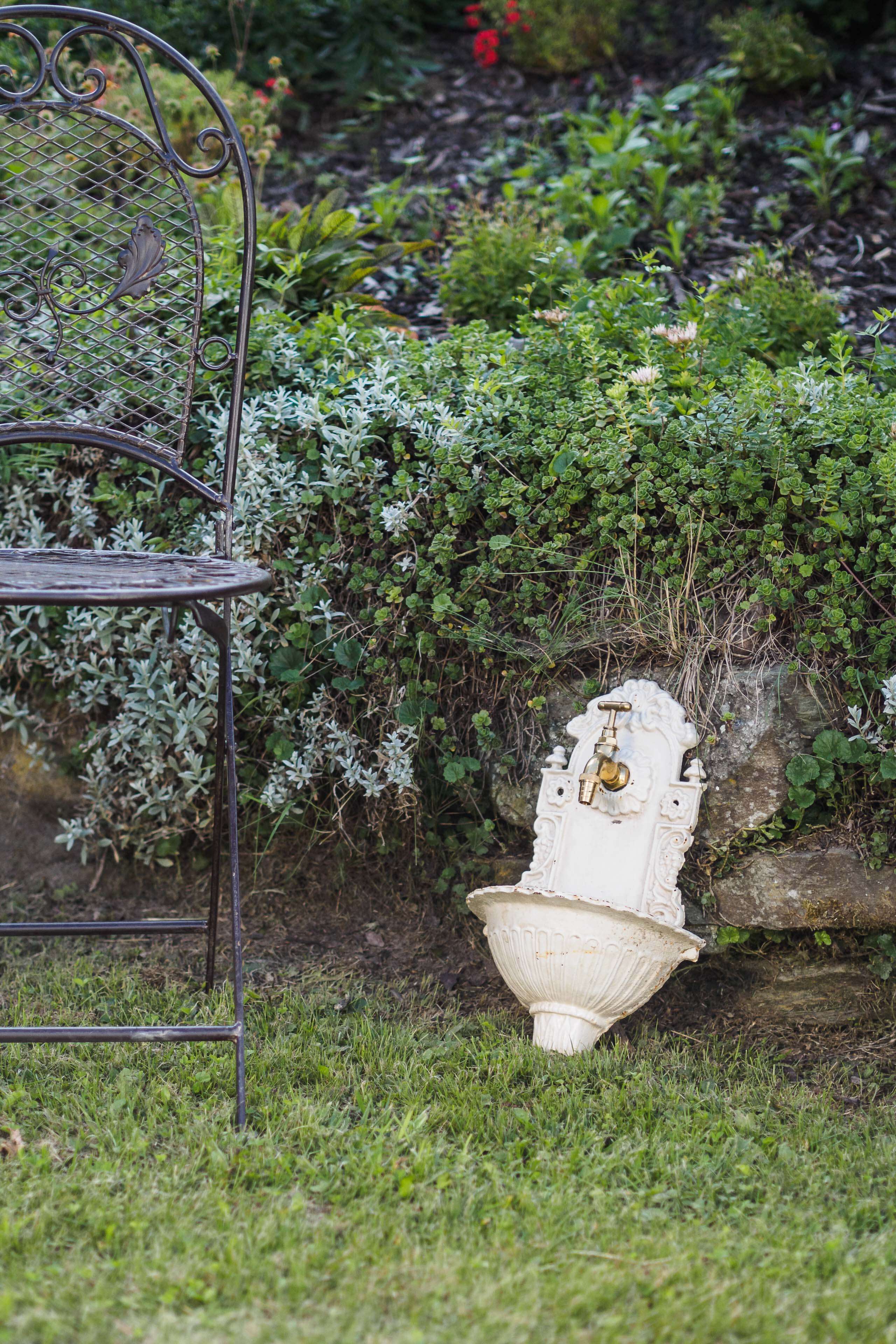 WASCHBECKEN WANDBRUNNEN GARTEN EISEN NOSTALGIE ANTIK STIL BRUNNEN WEISS