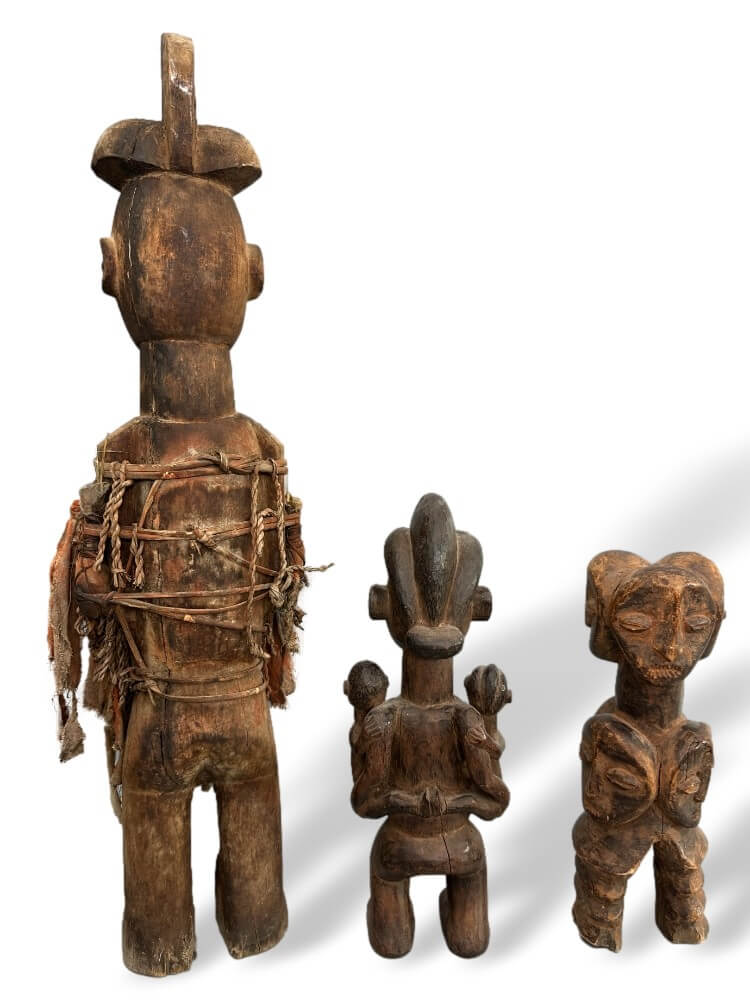 Holzfigur, Maskenstab, Skulptur, Afrikanische Kunst, Drei Figuren