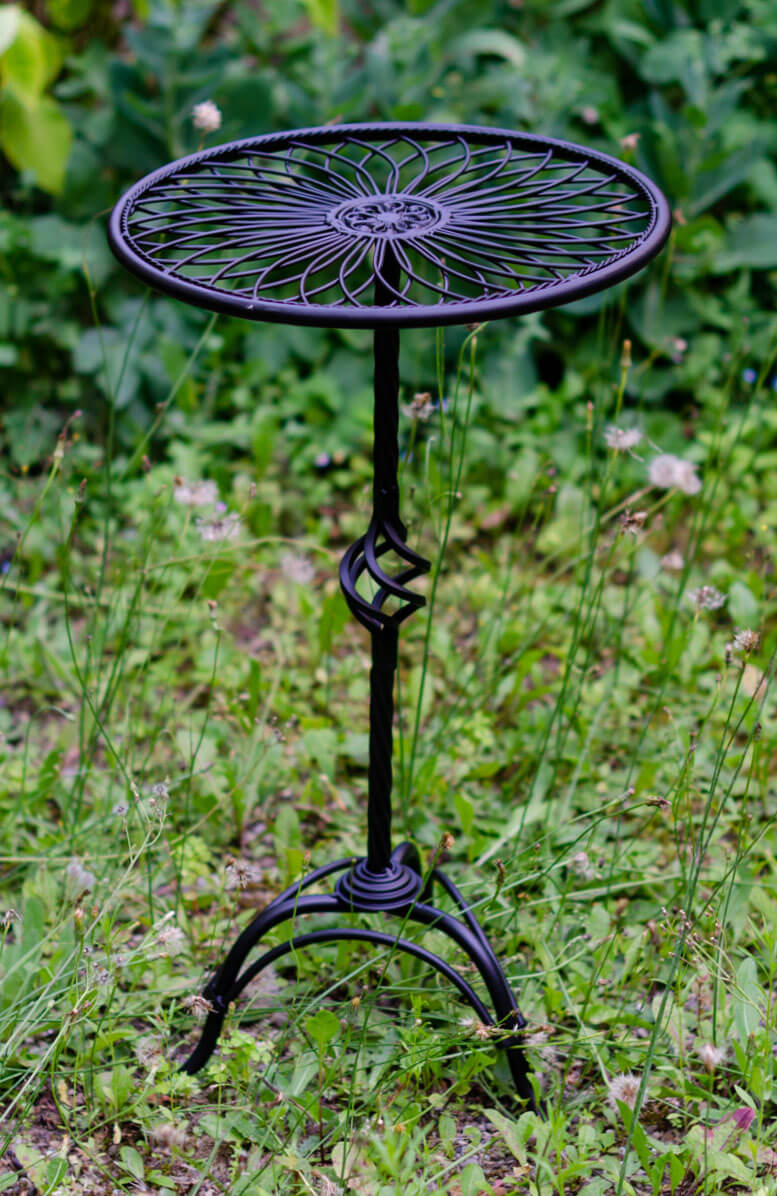 Gartentisch Tisch Beistelltisch schwarz im Antik-Stil Höhe 70cm Metall Eisen