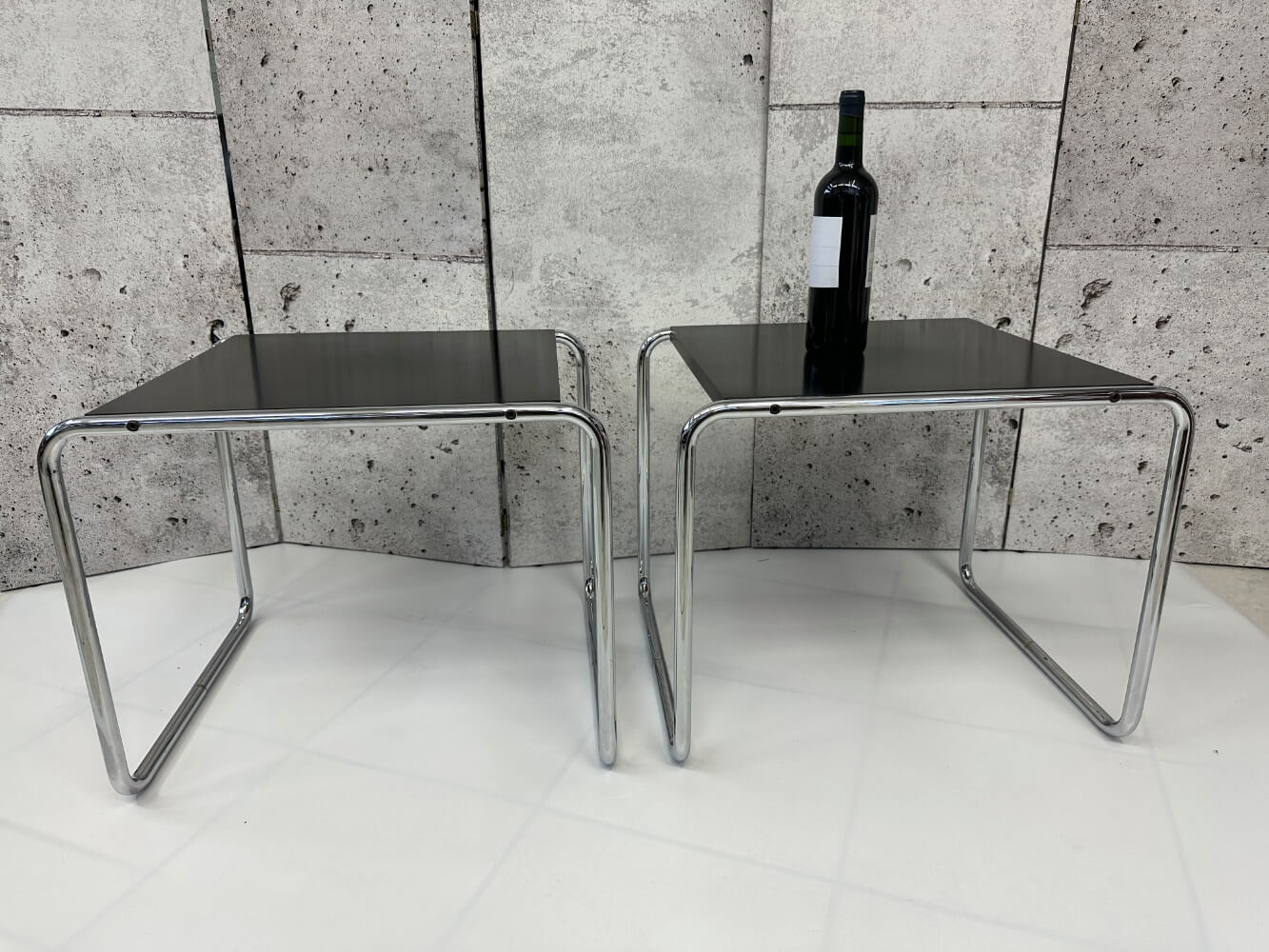 Beistelltisch, Beistelltisch Metall, Schwarz Glas, Rahmen Edelstahl, Quadratischer Tisch