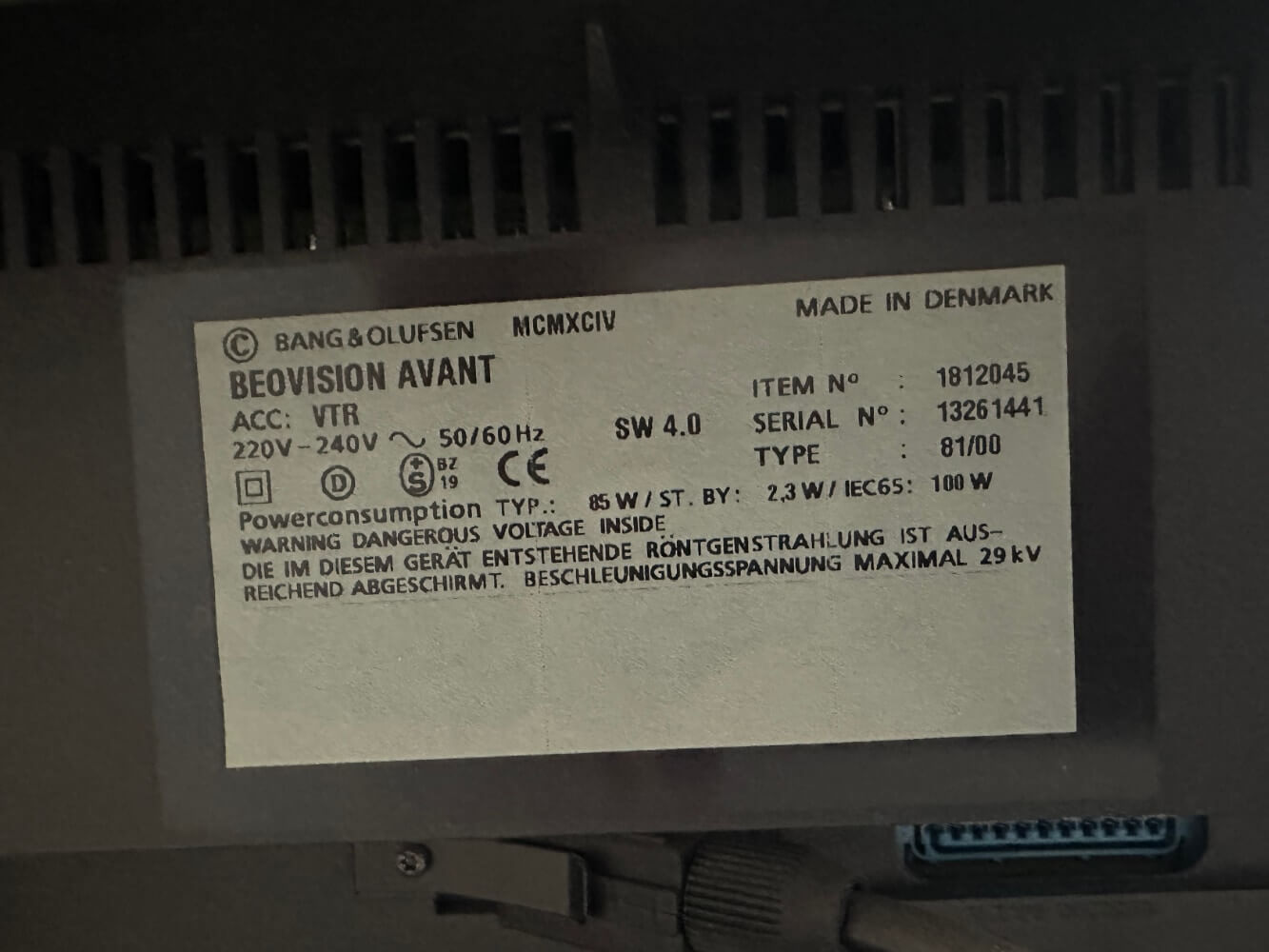 Beovision Avant, Fernseher, LCD, schwarz, Hergestellt in Dänemark